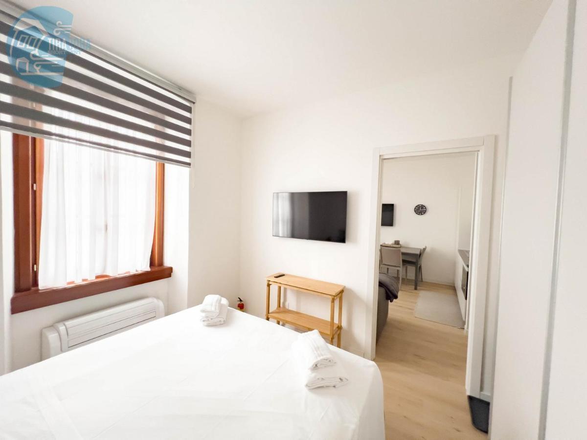 Piazza Della Borsa 3C Tirabora Short Rent Διαμέρισμα Τεργέστη Εξωτερικό φωτογραφία