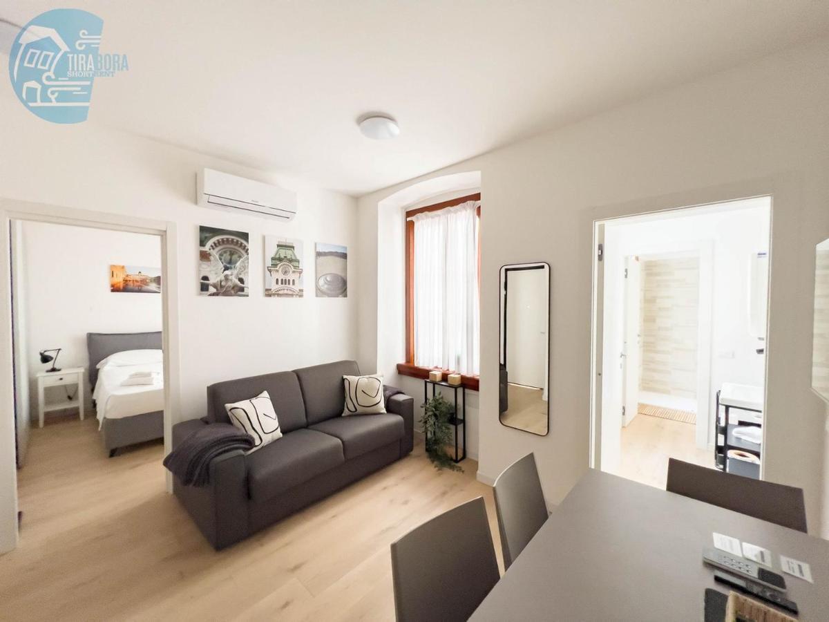 Piazza Della Borsa 3C Tirabora Short Rent Διαμέρισμα Τεργέστη Εξωτερικό φωτογραφία